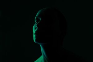 白髪ケアにバレイヤージュは大人世代に向いてる？
