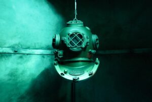 白髪ケアに最適なヘルメットの仕事中の蒸れ対策は？
