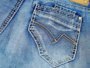 白髪ケアに最適な洗い流さないトリートメントの相性は？