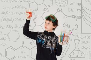 白髪ケアは化学染料と自然派、どちらが自分に向いている？