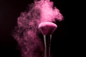 白髪ケアを考えるあなたへ、体調が悪い日でも染めてもいいの？