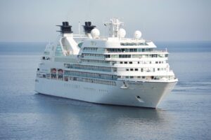白髪ケアを旅行用容器に詰め替える際の注意点は？